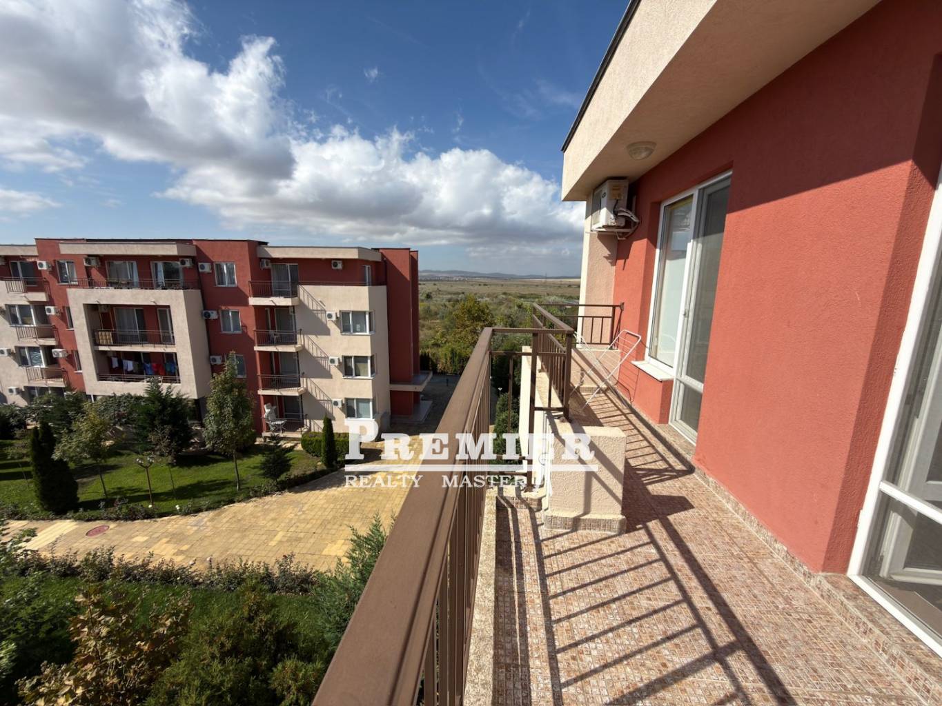 3-комнат квартира Солнечный берег Болгария 45996 photo34599612 3-комнат квартира Солнечный берег Болгария 45996 photo Изображение 12