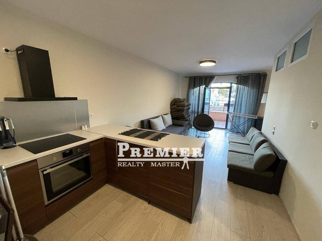 4-комнат квартира Солнечный берег Болгария 45997 photo4459971 4-комнат квартира Солнечный берег Болгария 45997 photo Изображение 1